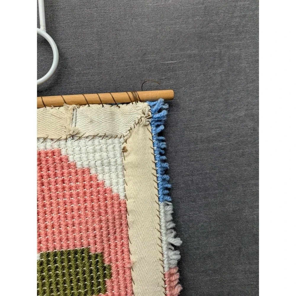 Vtg Latch Hook Rug Wall Hanging Handmade Pennsylvania Dutch Hex Floral Heart 26
